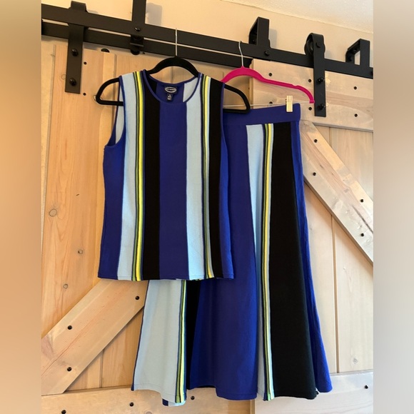 NWT Scoop Tank and Skirt Set- Influencer Favorite! - Picture 2 of 8